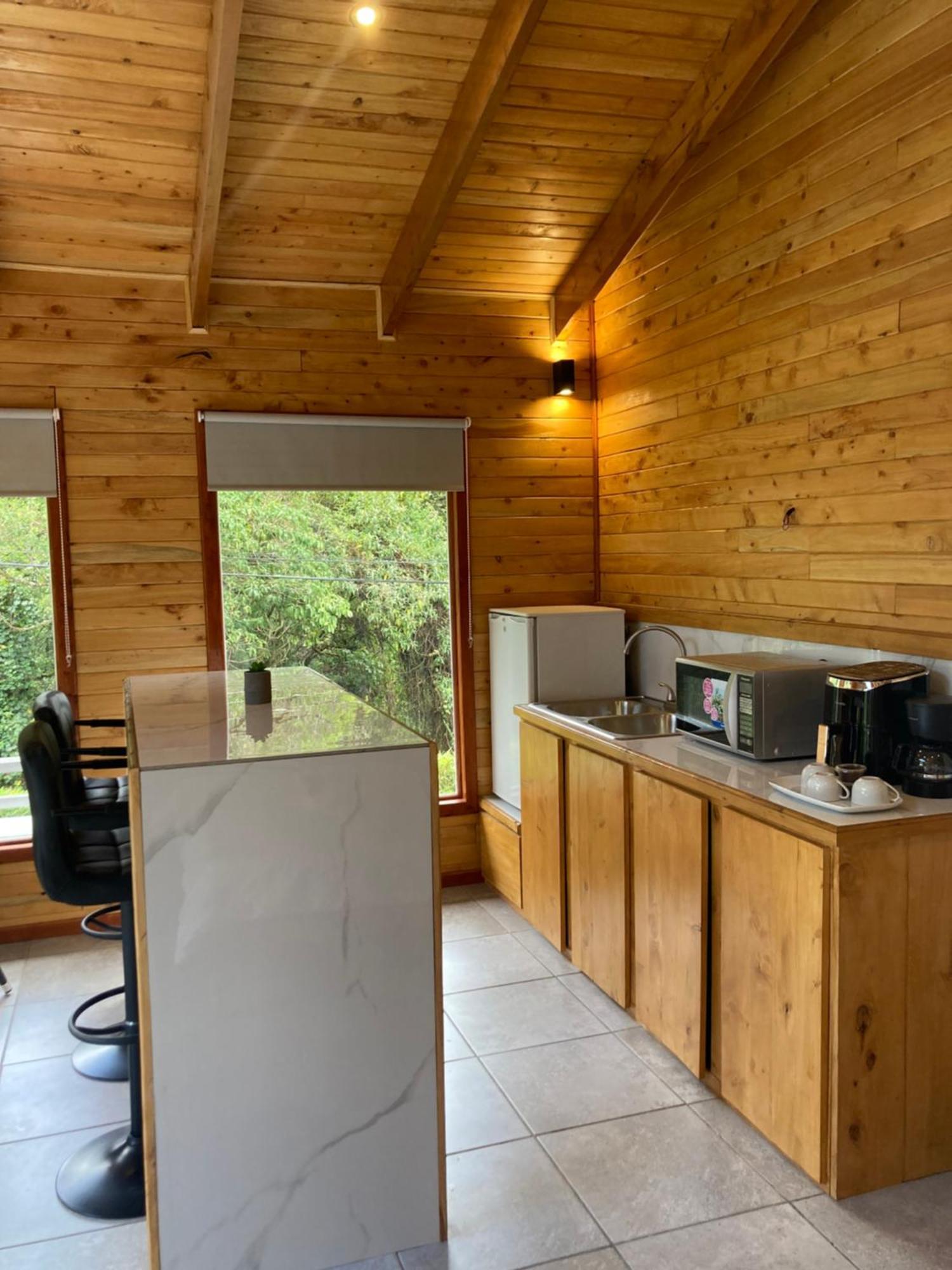 Los Lagos Lodge San Gerardo de Dota Exterior photo